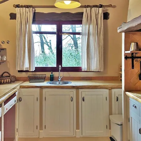 Amazing In With Wifi, 3 Bedrooms And Outdoor Swimming Pool